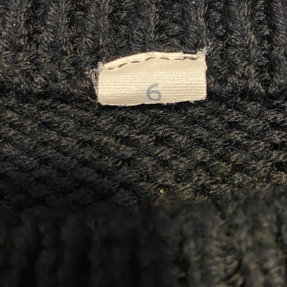 Size 6 Lululemon black sweater - Picture 3 of 8